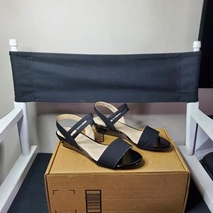 LIFE STRIDE Womens Yolo Wedge Sandal Size 8 W